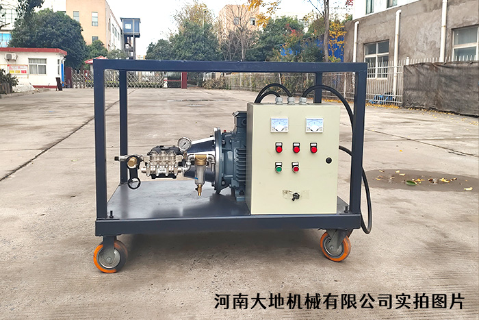 二手設(shè)備翻新除銹、除漆清洗機(jī)